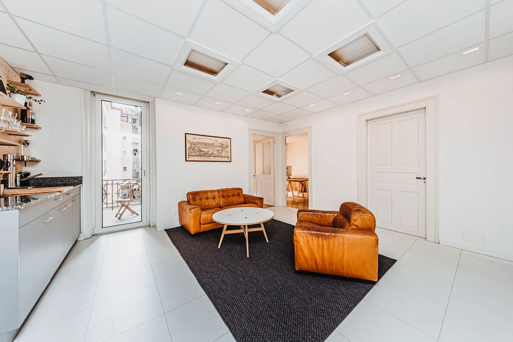 Lounge und Empfang im Studiogebäude an der Pilatusstrasse in Luzern